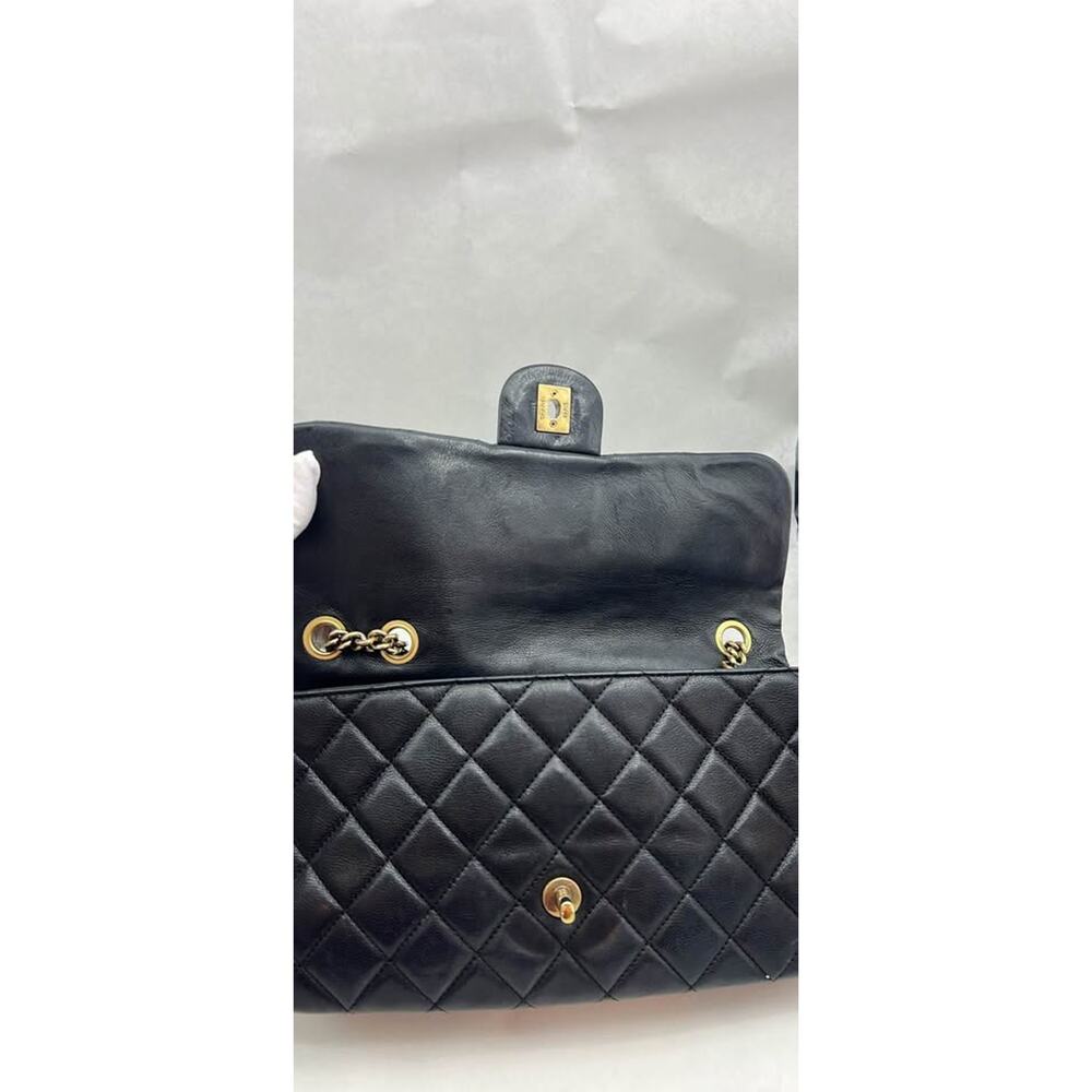 Chanel Vintage Classic Flap BlackLambskin Gold Hardware Quilted Double Chain Bag - Picture 2 of 10